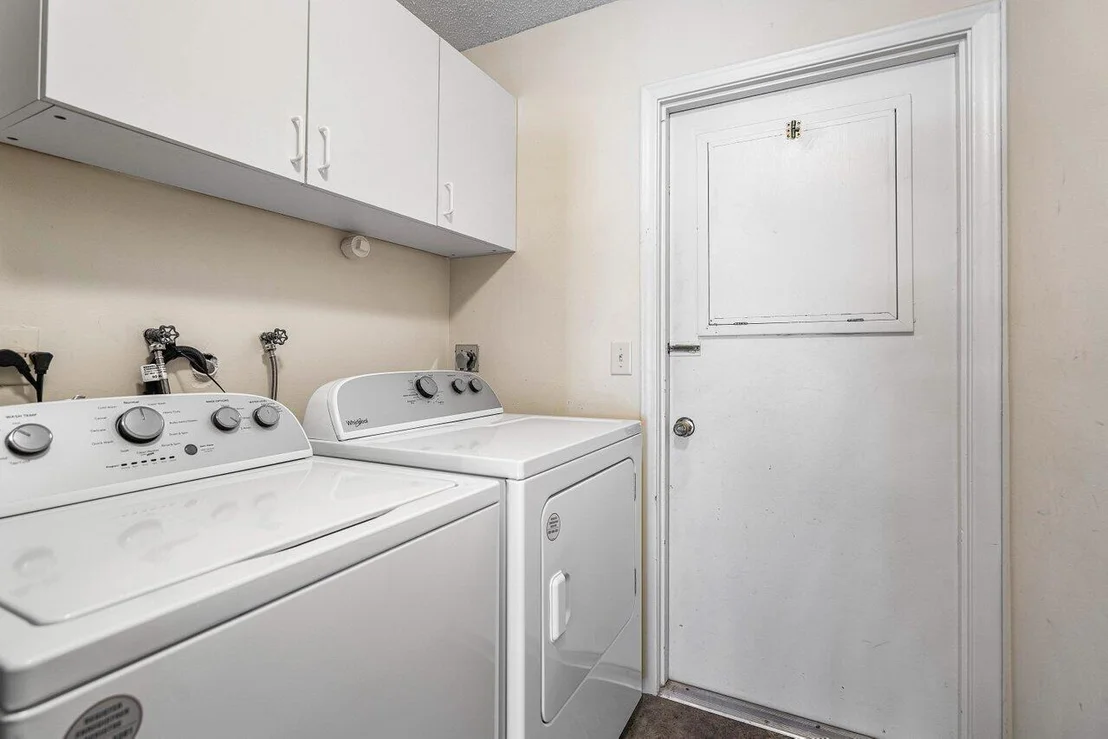 Photo of 9439 Sun Pointe Drive