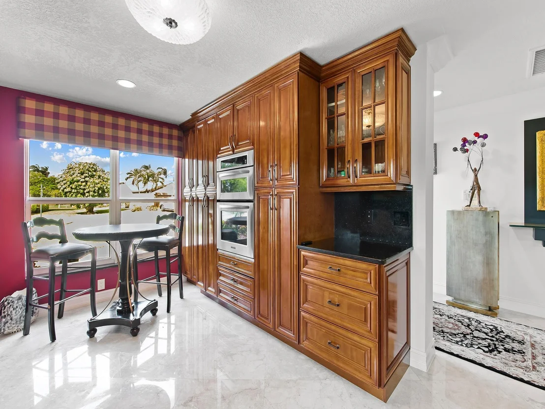 Photo of 10984 Highland Circle