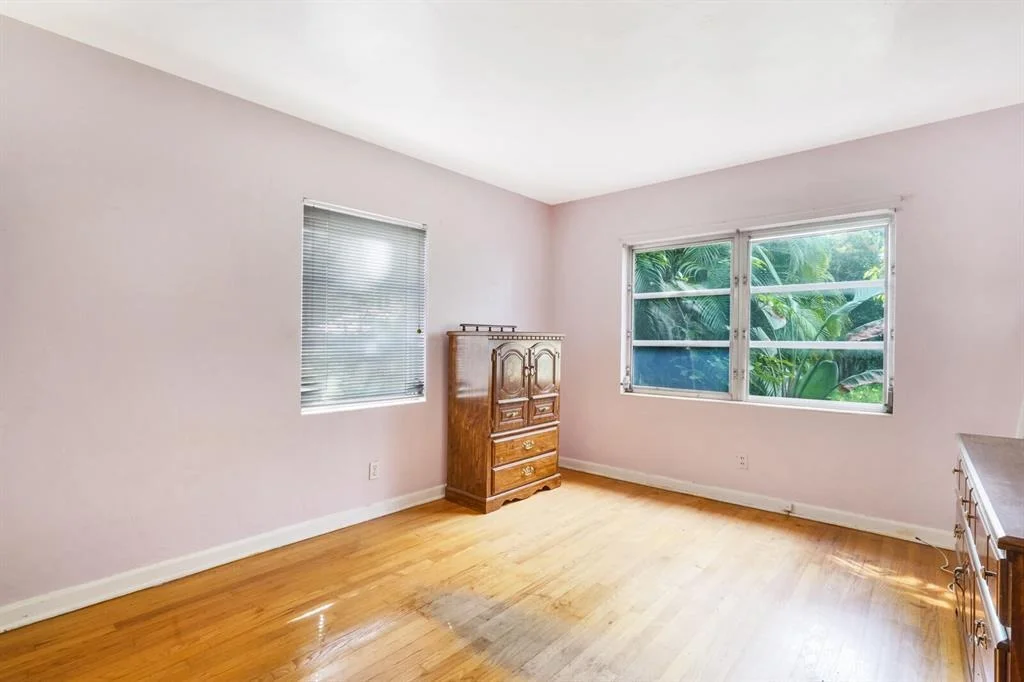 Photo of 210 Edgewood Drive