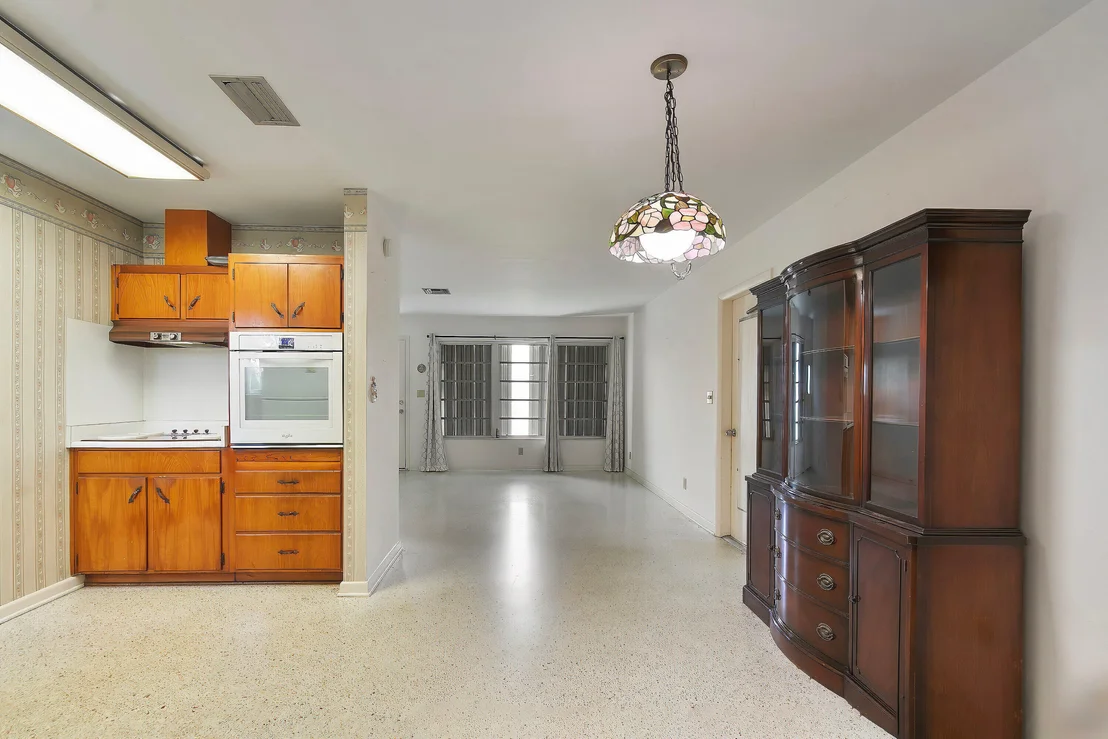 Photo of 541 Ebbtide Drive