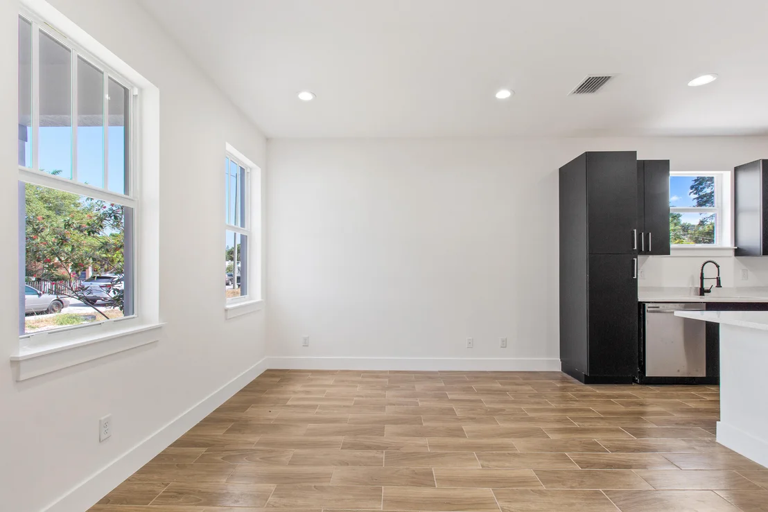 Photo of 315 N E Street
