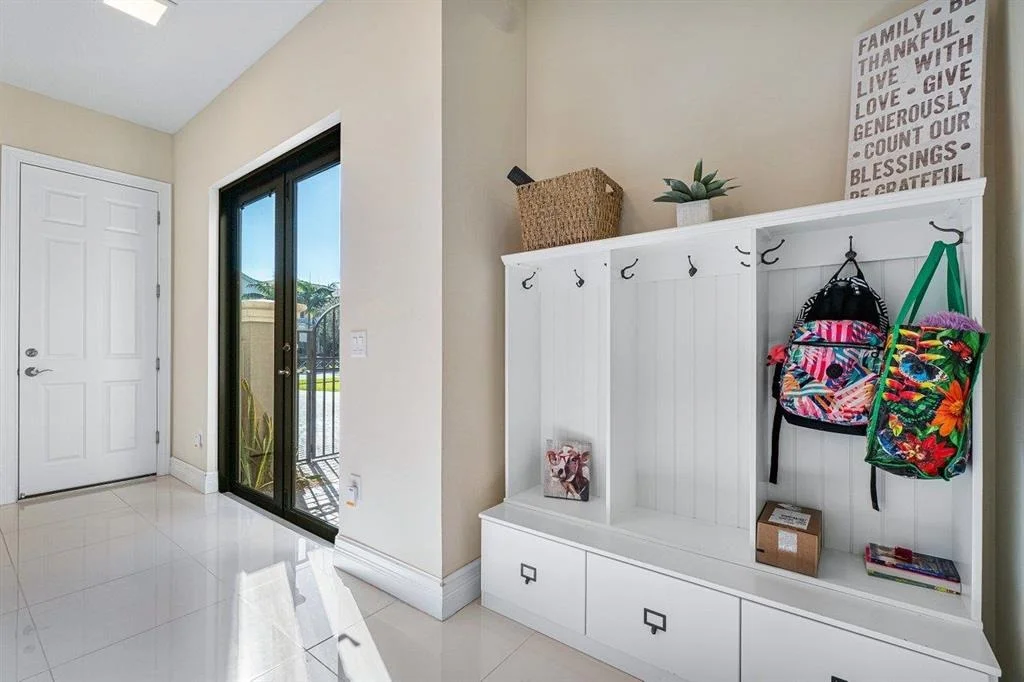 Photo of 16896 Pavilion Way