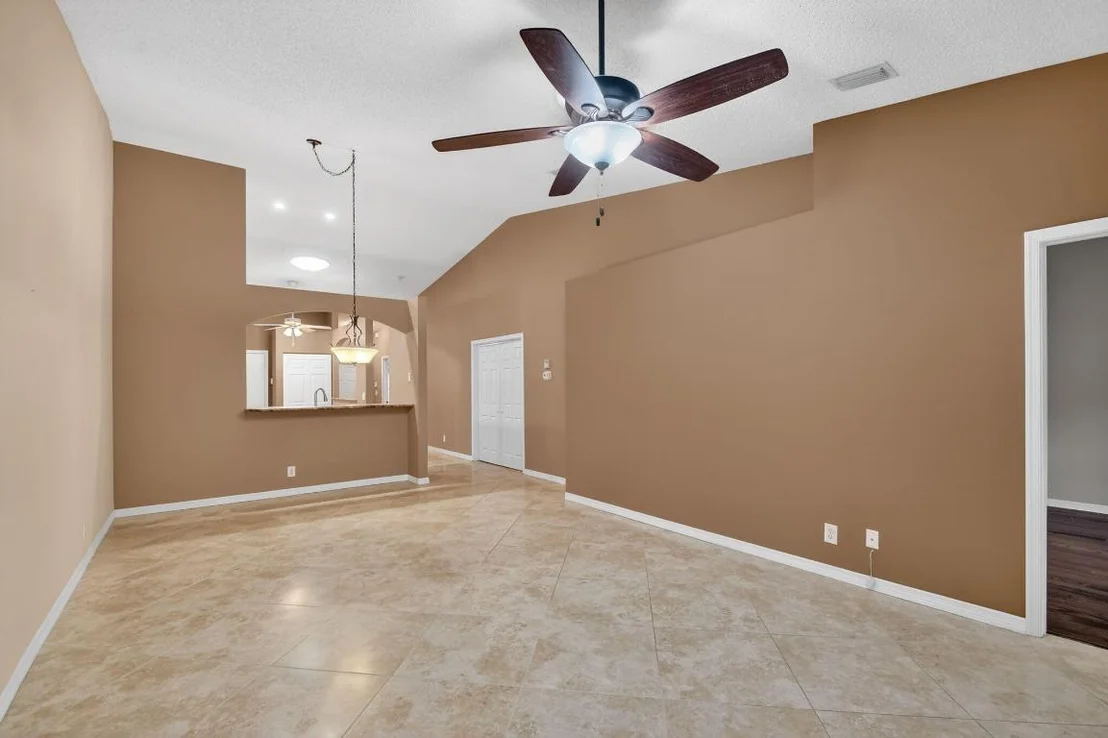 Photo of 8492 Logia Circle