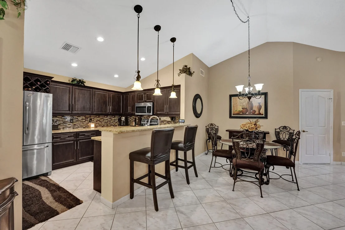 Photo of 165 Harbor Lake Circle
