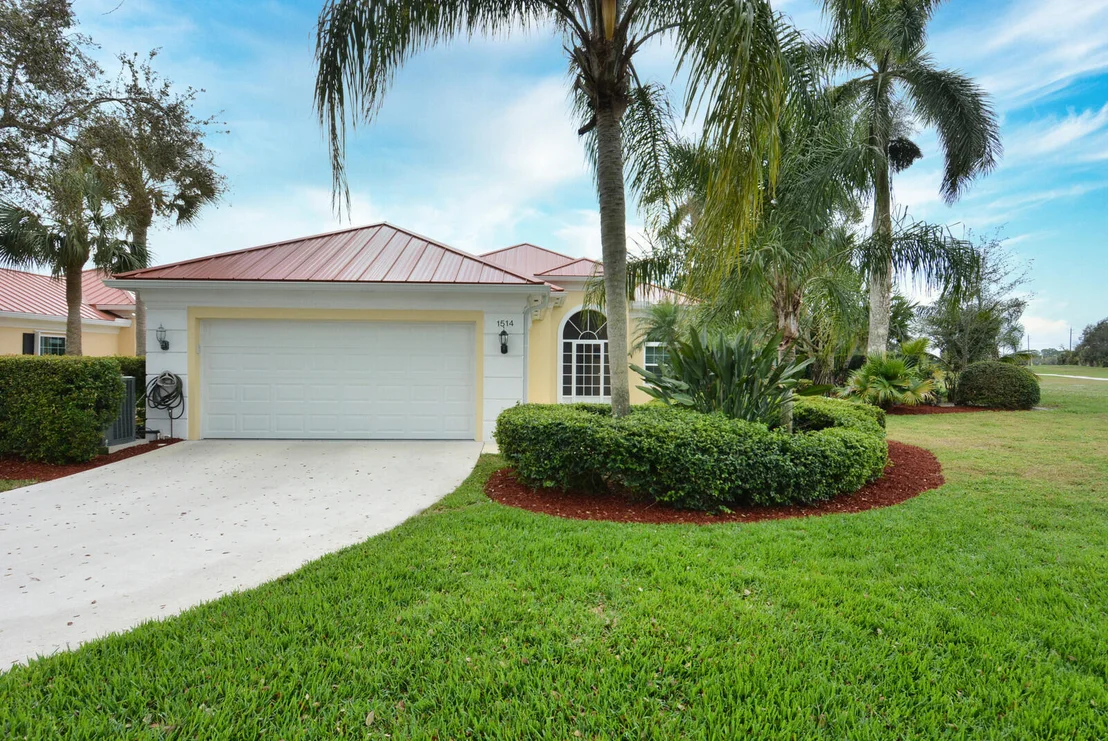 Photo of 1514 SW Eagleglen Place