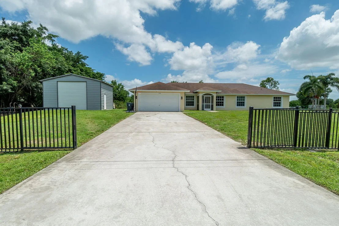 Photo of 17468 N 38th Rd Road N