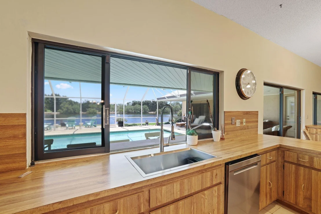 Photo of 970 Orchid Lane