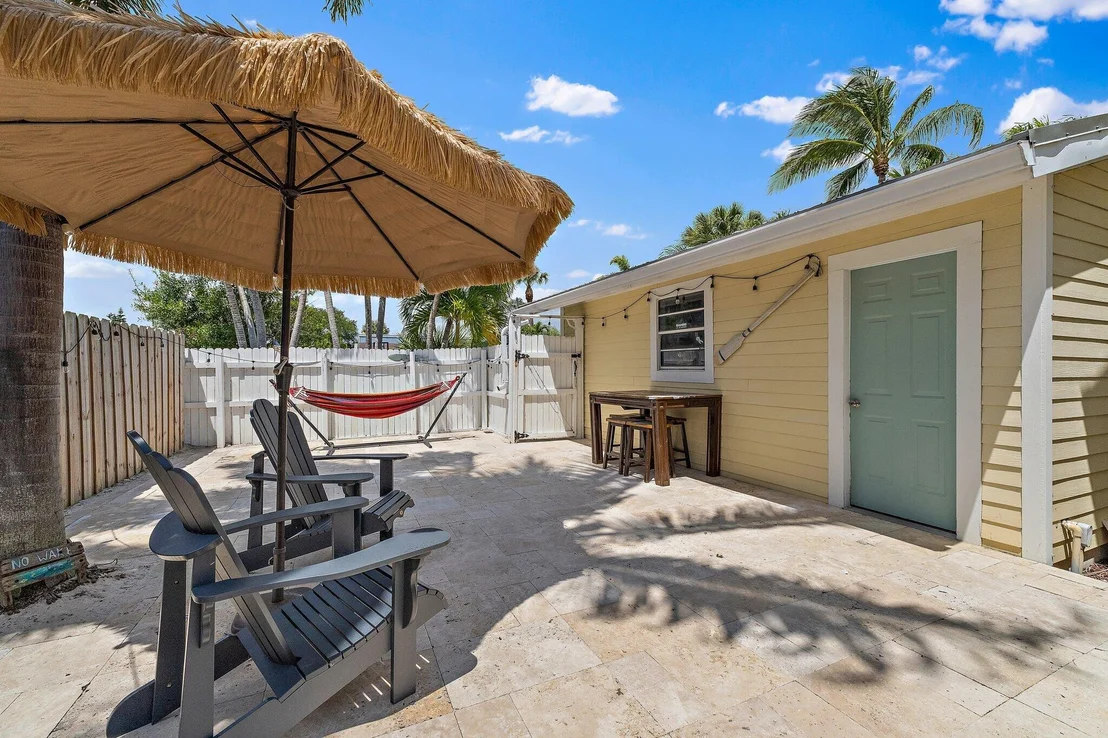 Photo of 715 Warren Drive