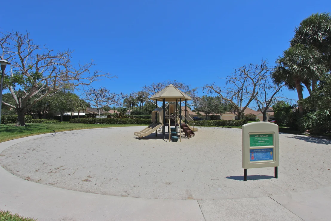 Photo of 221 River Park Drive
