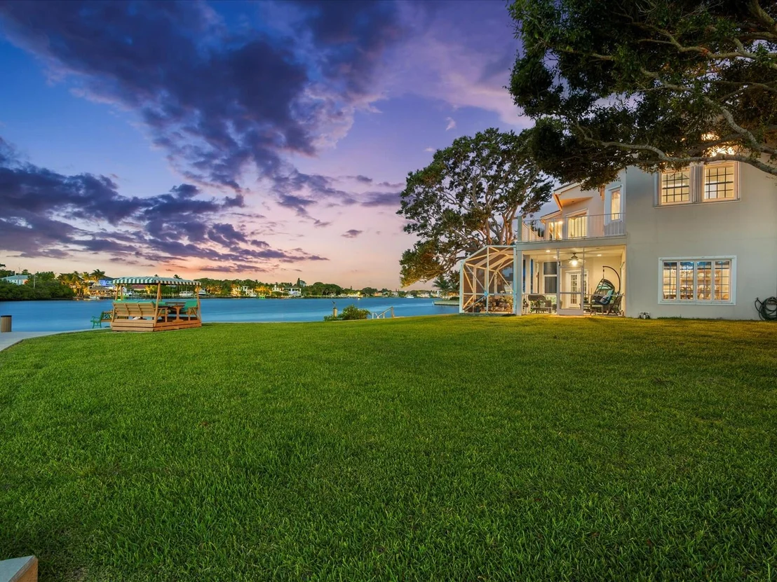 Photo of 35 Tradewinds Circle