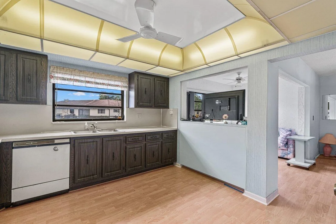 Photo of Unit B at 4820 Equestrian Circle