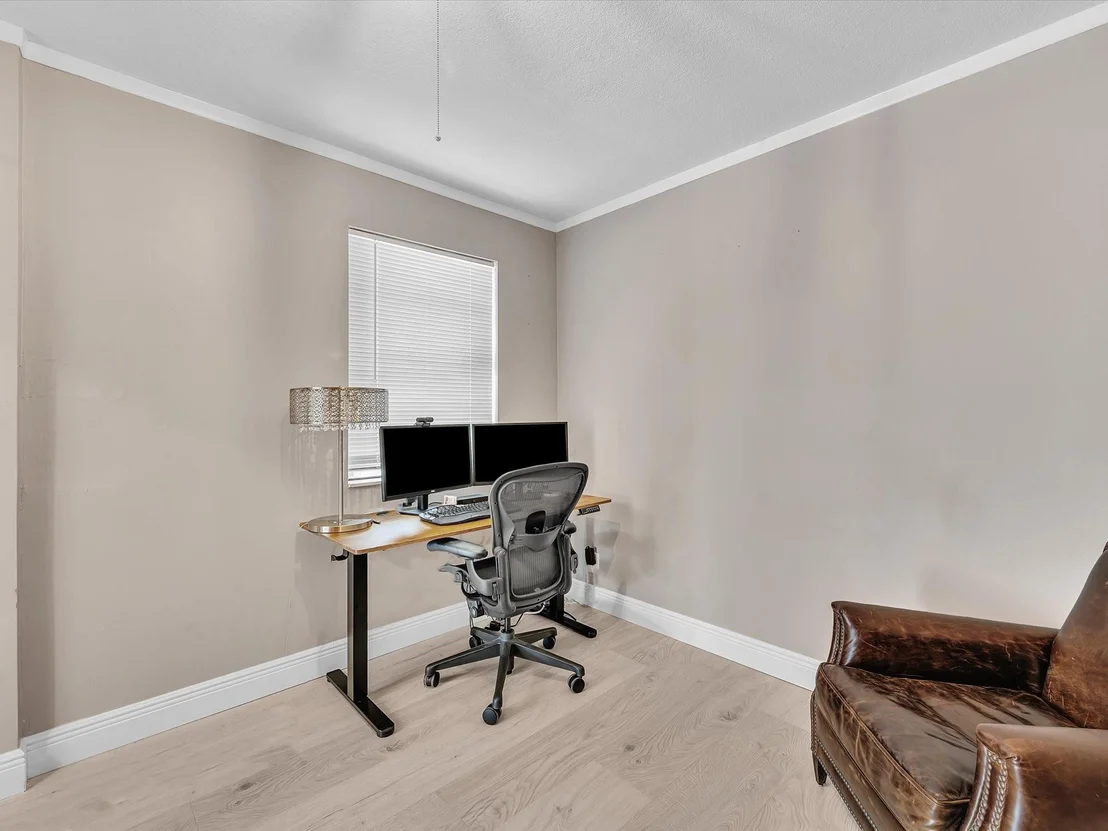 Photo of 2310 Dover