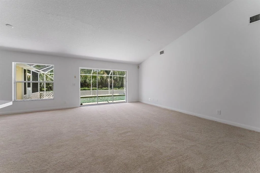 Photo of 245 Bluejay Lane