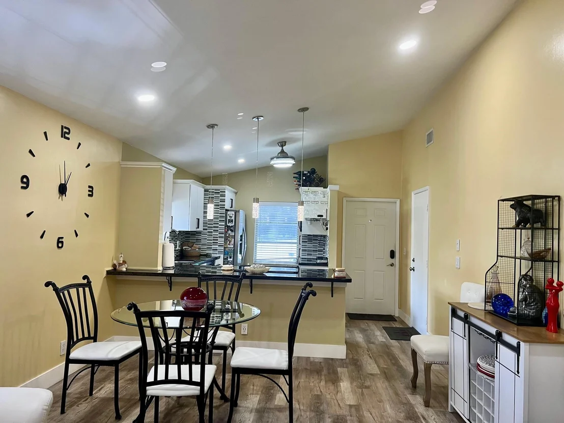 Photo of Unit 8053 at 8053 Springtree Road