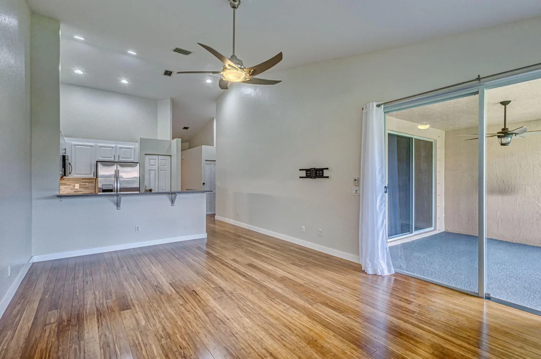 Photo of 386 Coral Trace Lane