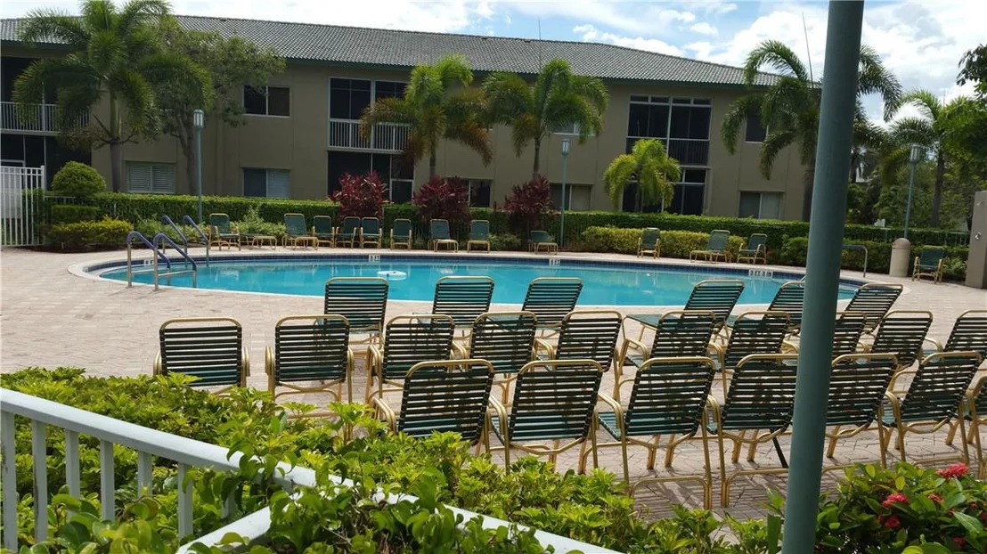 Photo of Unit 202 at 7808 Exeter Boulevard