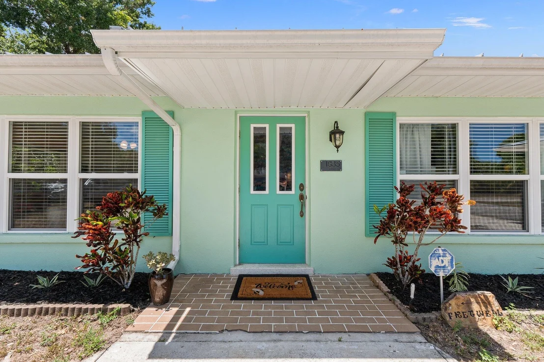 Photo of 1835 Flora Lane