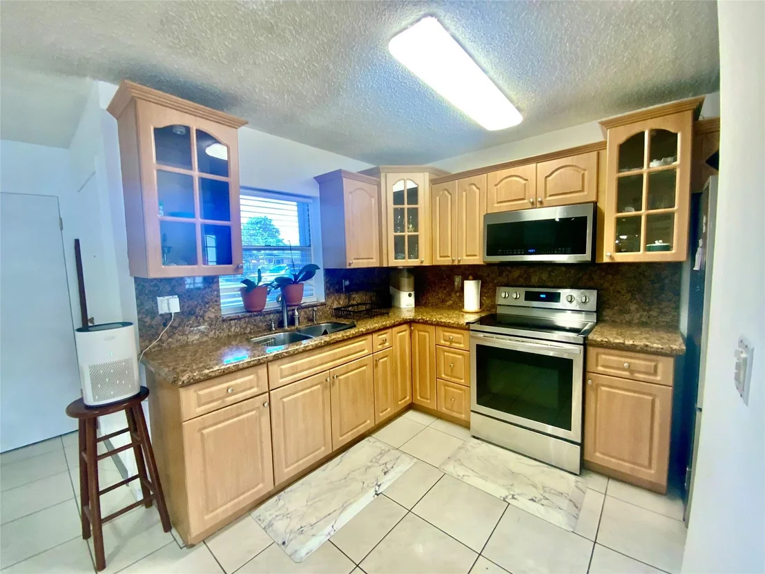 Photo of 1104 Pinehurst