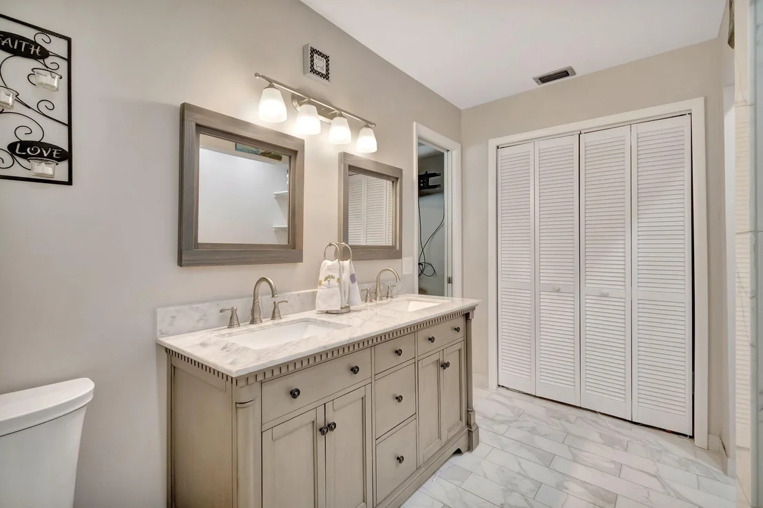 Photo of 9335 Longmeadow Circle