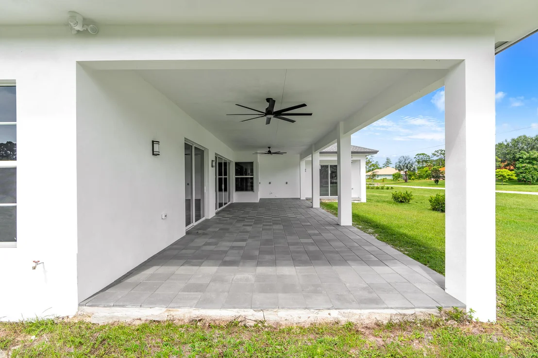 Photo of 17817 Temple Boulevard