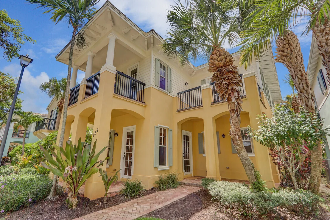 Photo of 122 Inkberry Drive