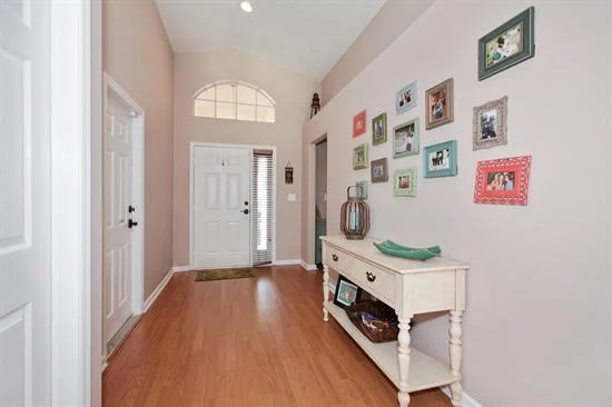 Photo of 1169 Aviary Road