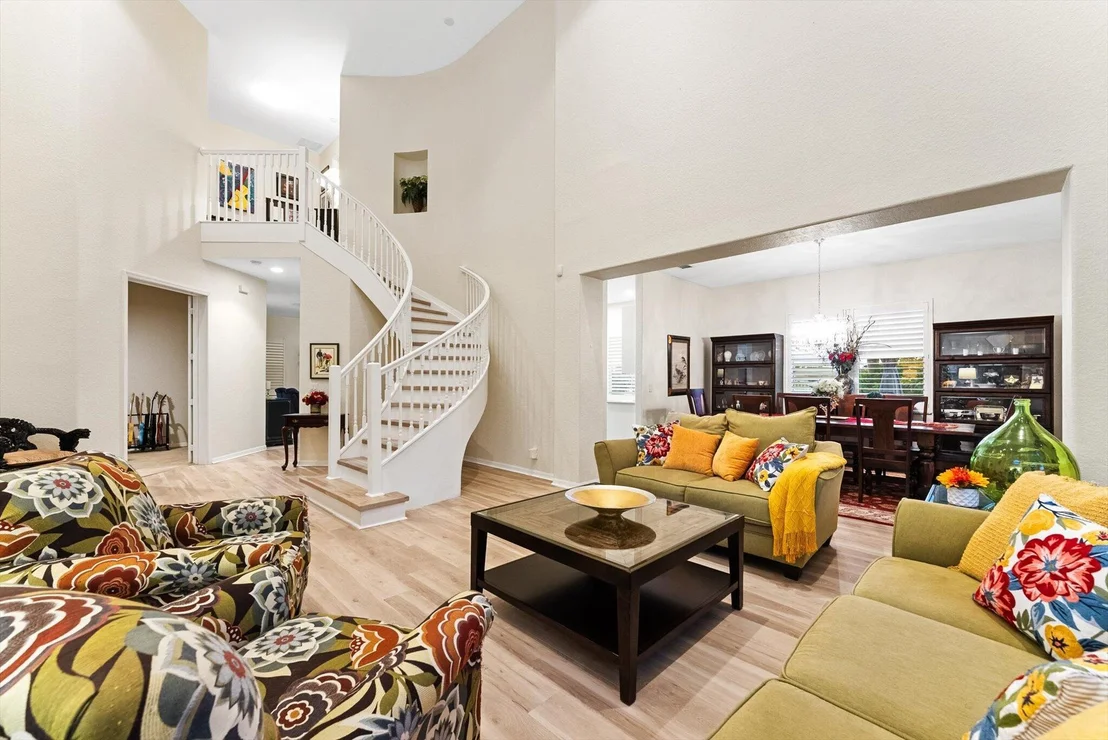 Photo of 1282 Beacon Circle