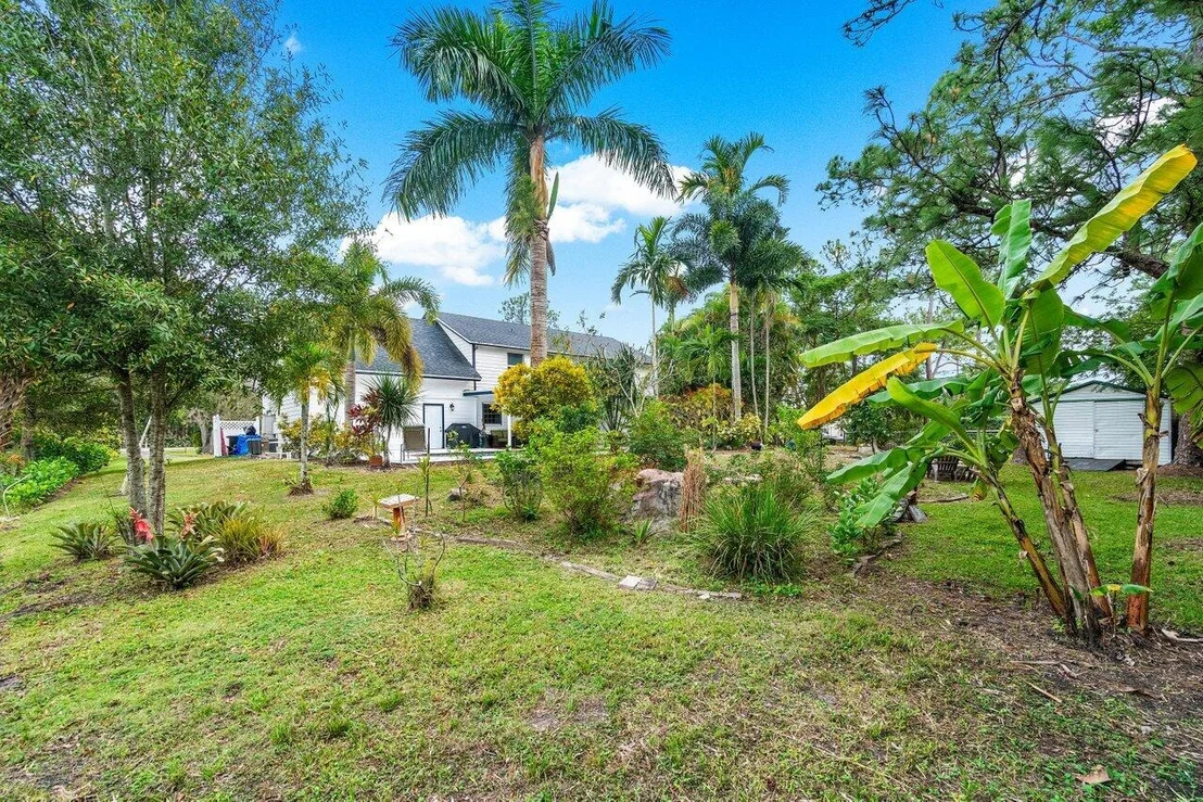 Photo of 17081 Mellen Lane