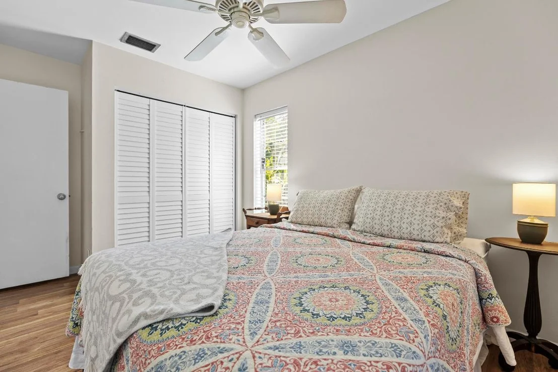 Photo of 836 NW 9th Way
