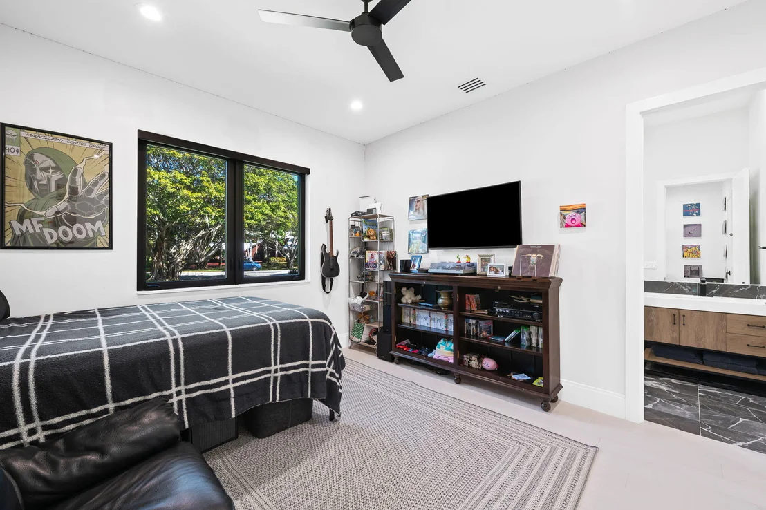 Photo of 18338 Guardian Circle
