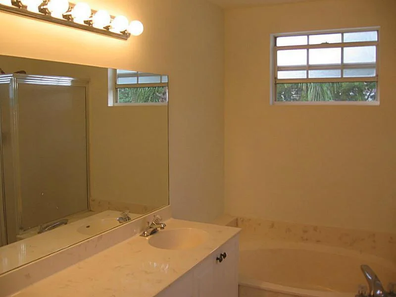 Photo of 109 NW 117th Terrace