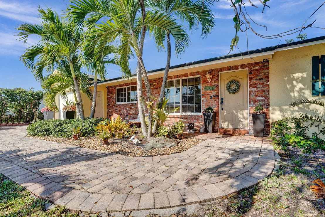 Photo of 357 NW 23rd Street
