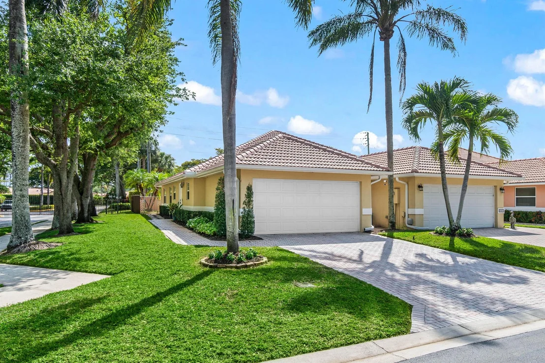 Photo of 5561 Grande Palm Circle