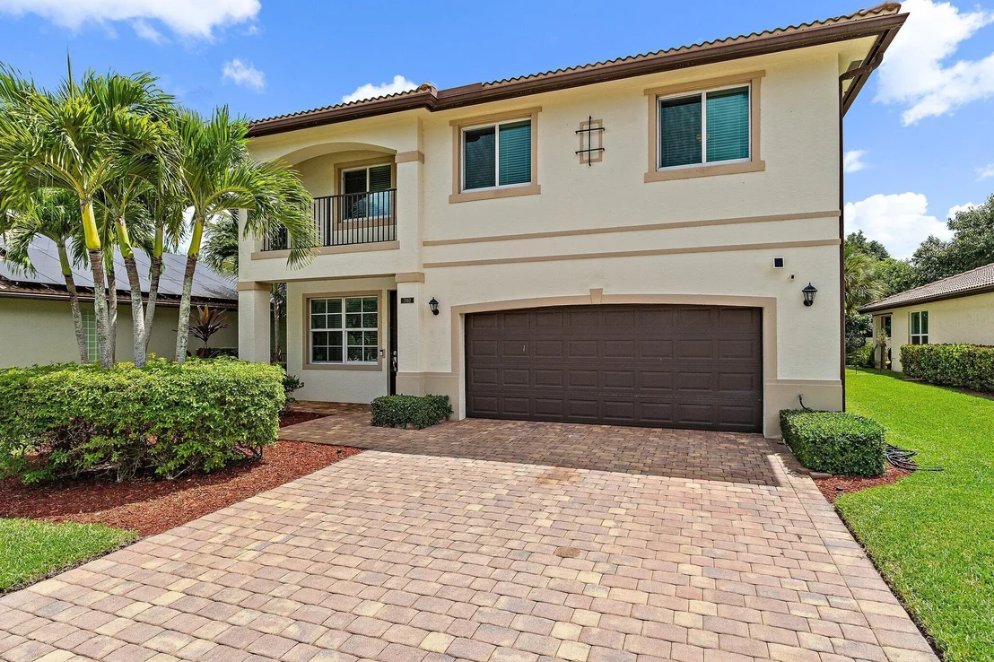 Photo of 7162 Limestone Cay Road