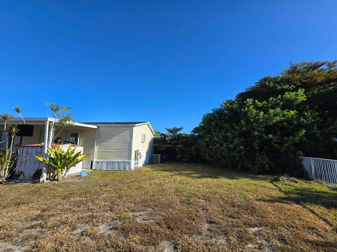 Photo of 22890 Neptune Road