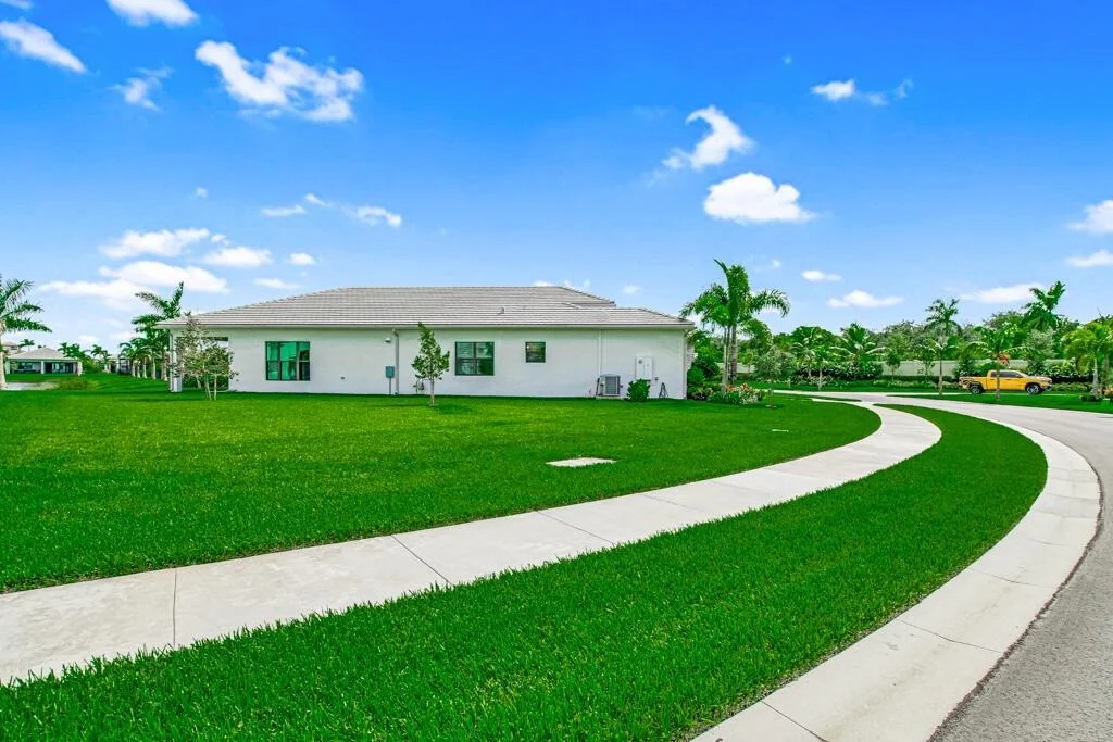 Photo of 9290 Mountain Pine Grove