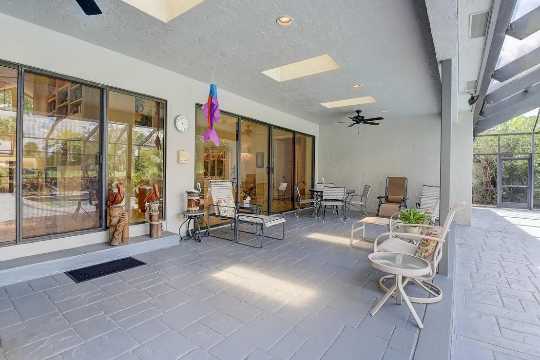 Photo of 7544 Rexford Road