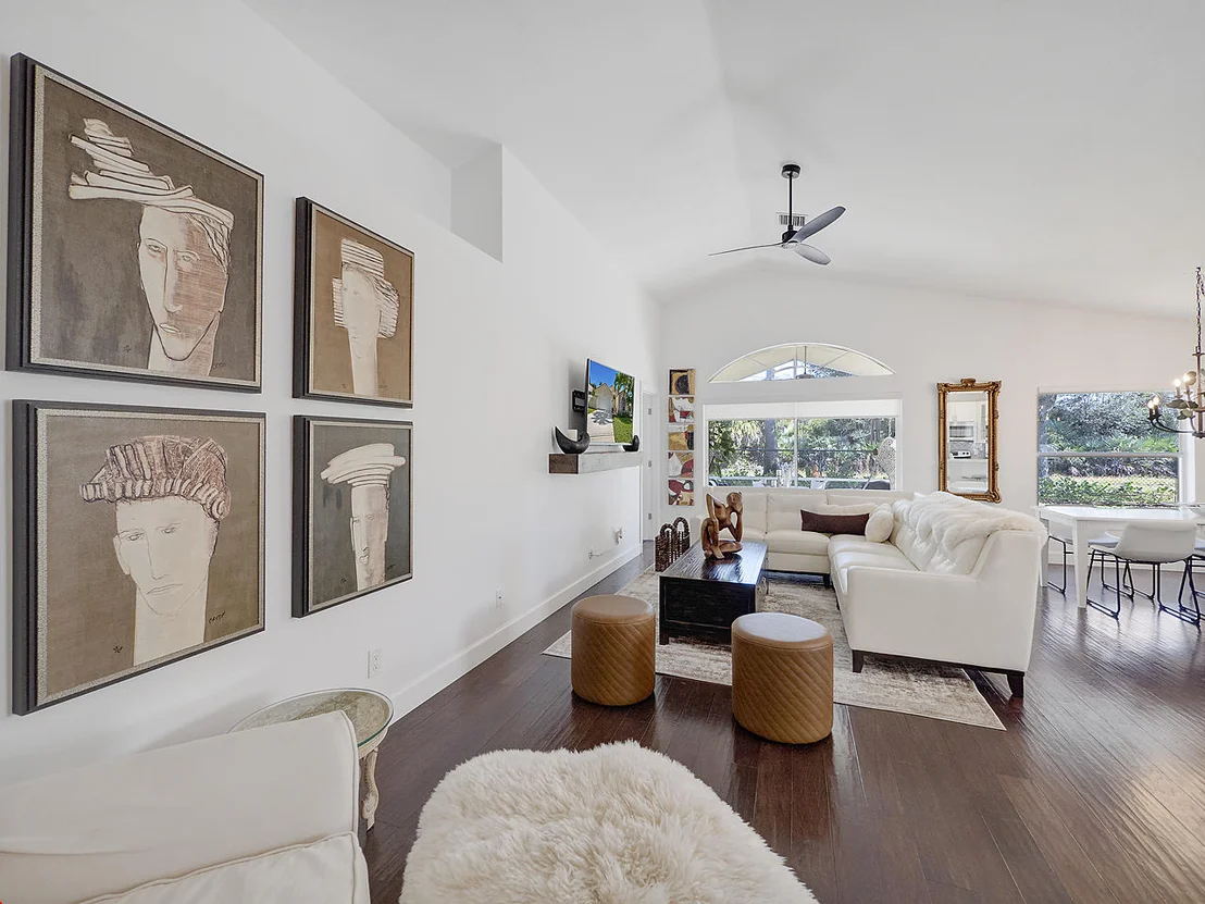 Photo of 1808 Barnstable Road