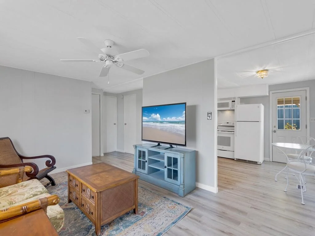Photo of 1033 Oriole Circle