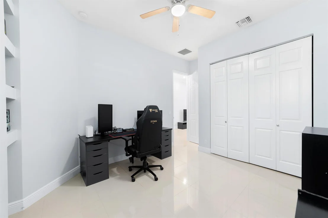 Photo of 328 Jackson Avenue
