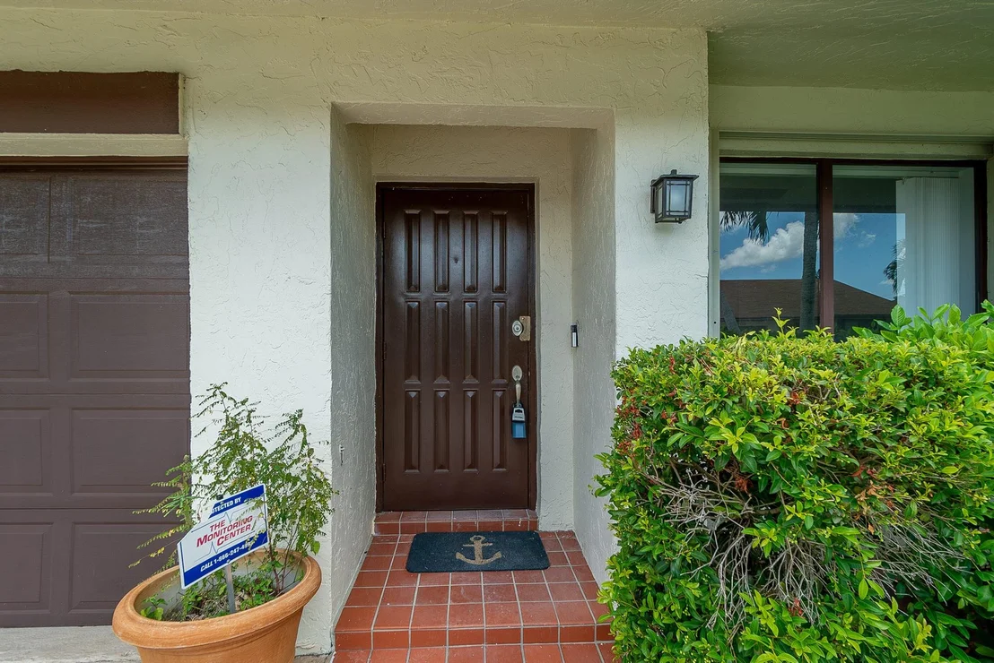 Photo of 6059 Olivewood Circle