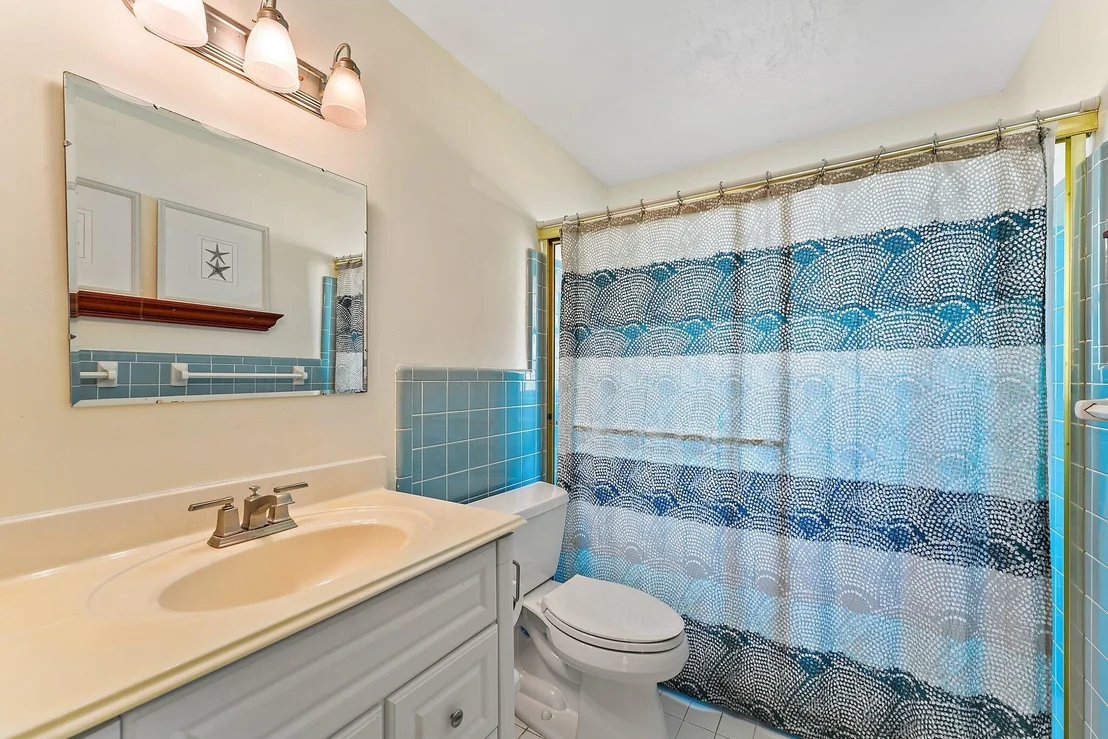 Photo of 100 Gulfstream Road