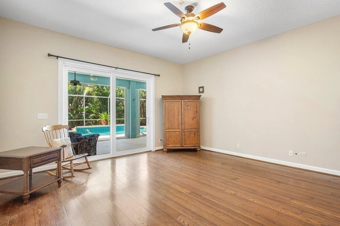 Photo of 18730 SE Lakeside Way