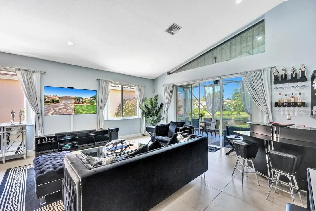 Photo of 11067 Springbrook Circle