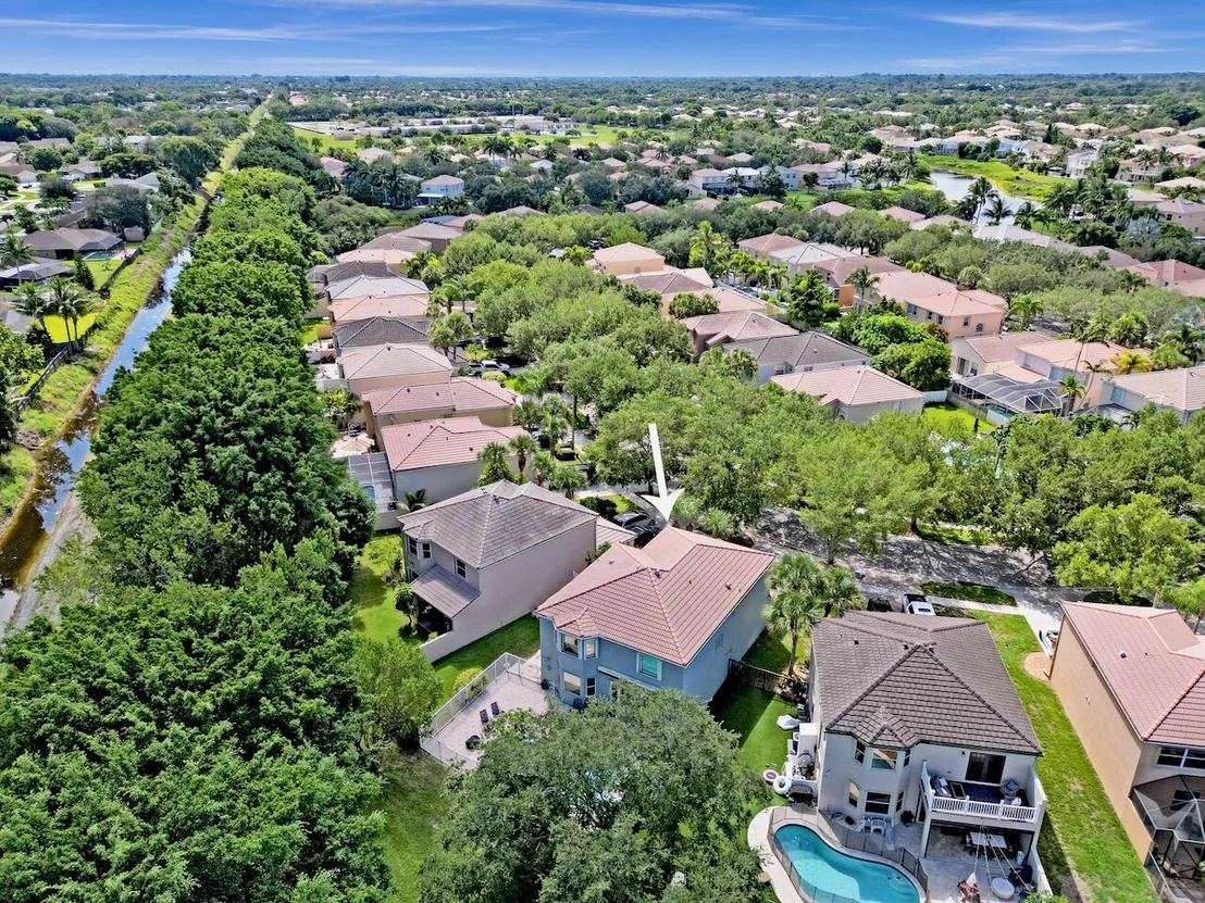 Photo of 7522 Oak Grove Circle