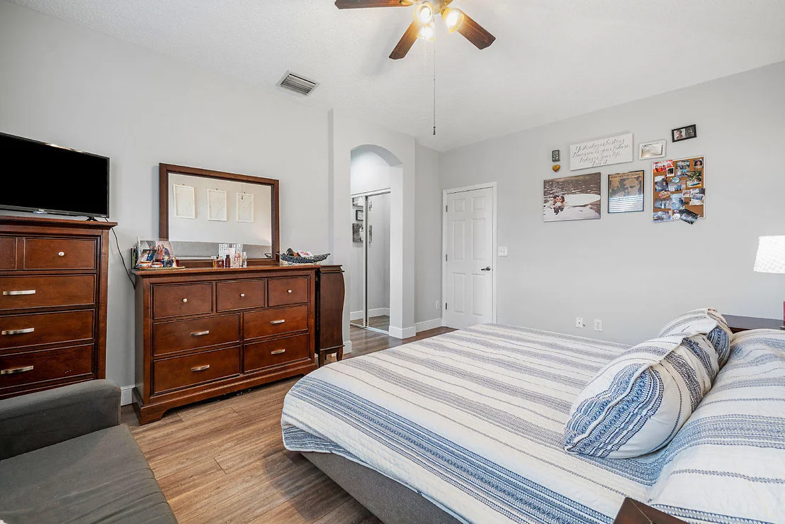 Photo of 7869 Manor Forest Lane