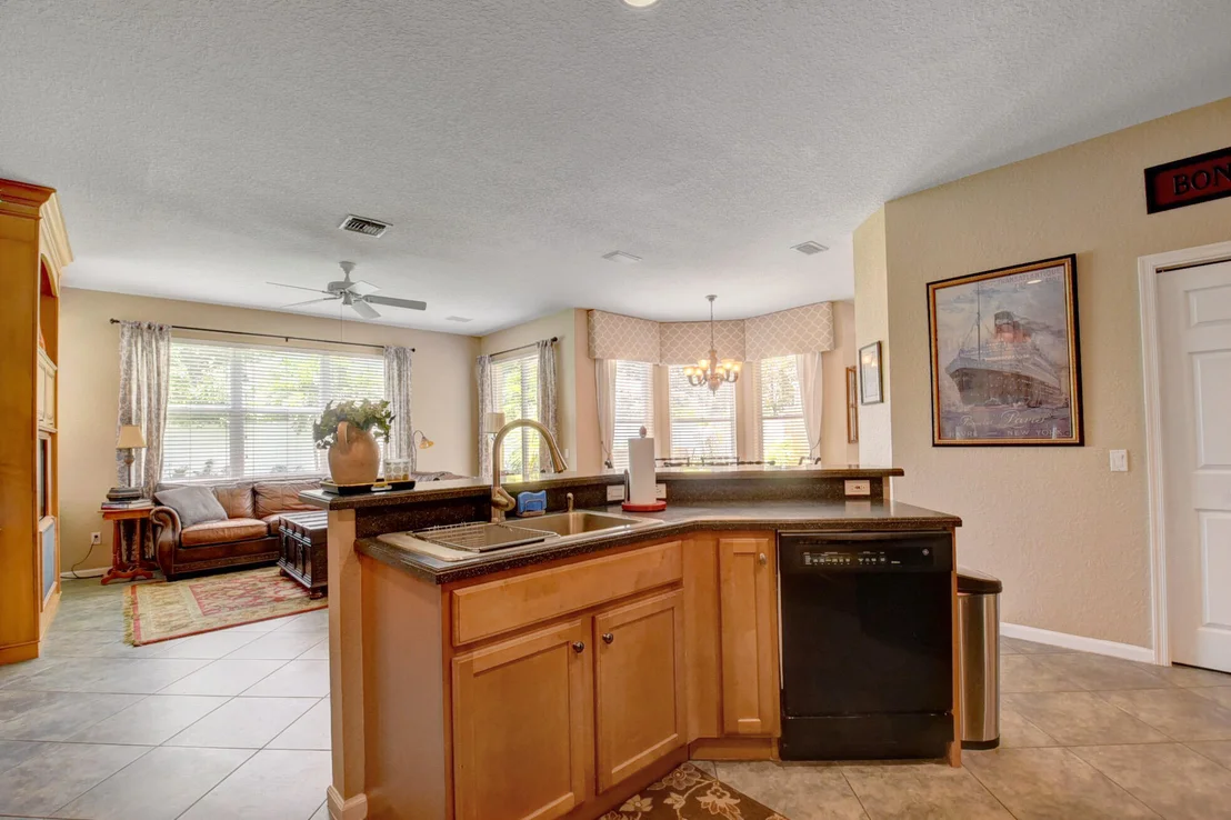 Photo of 5030 Solar Point Drive