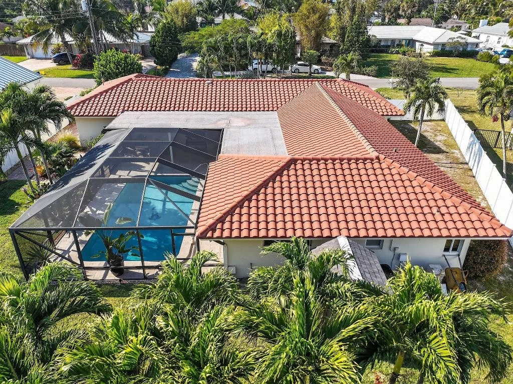 Photo of 198 Golfview Drive