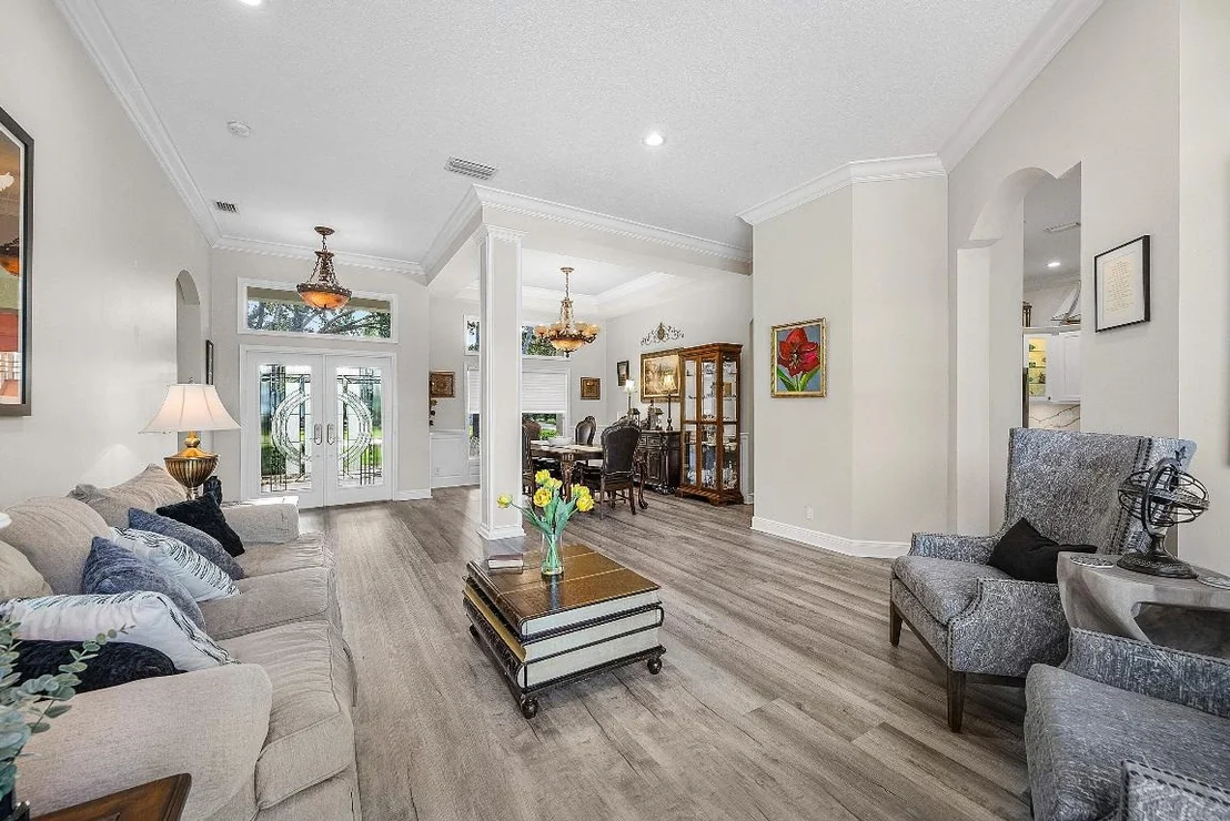 Photo of 18670 SE Lakeside Way