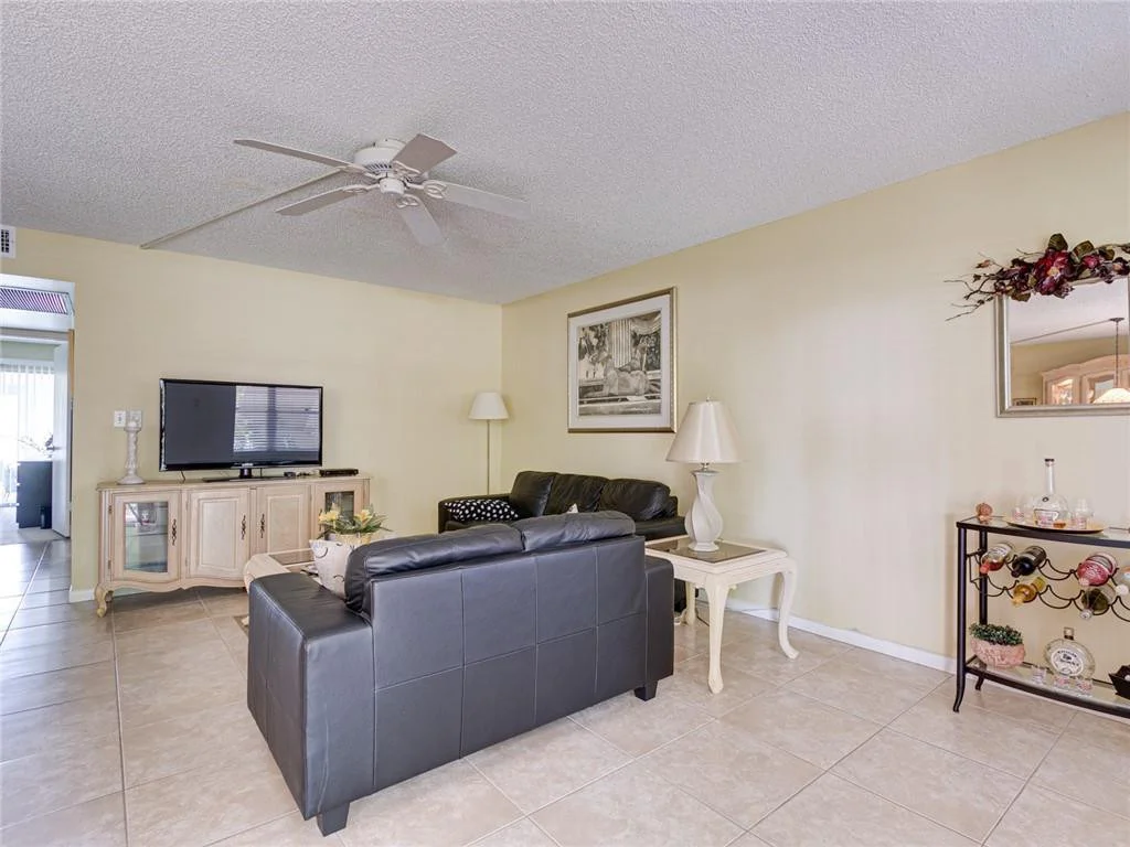 Photo of Unit B1 at 1903 Bermuda Circle